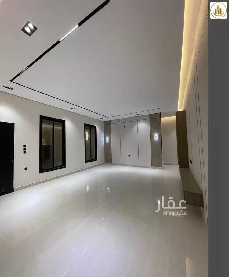 Floor for Sale in Riyadh Al Janadriyah 6