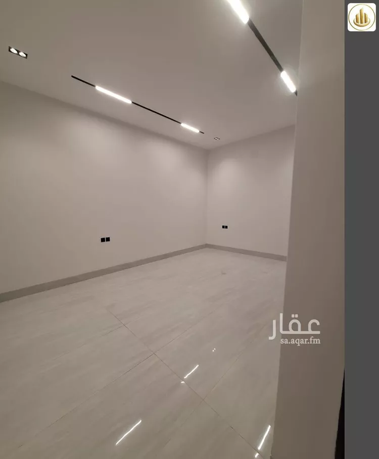 دور للبيع في شارع الضياء, حي الجنادرية, مدينة الرياض, منطقة الرياض 8