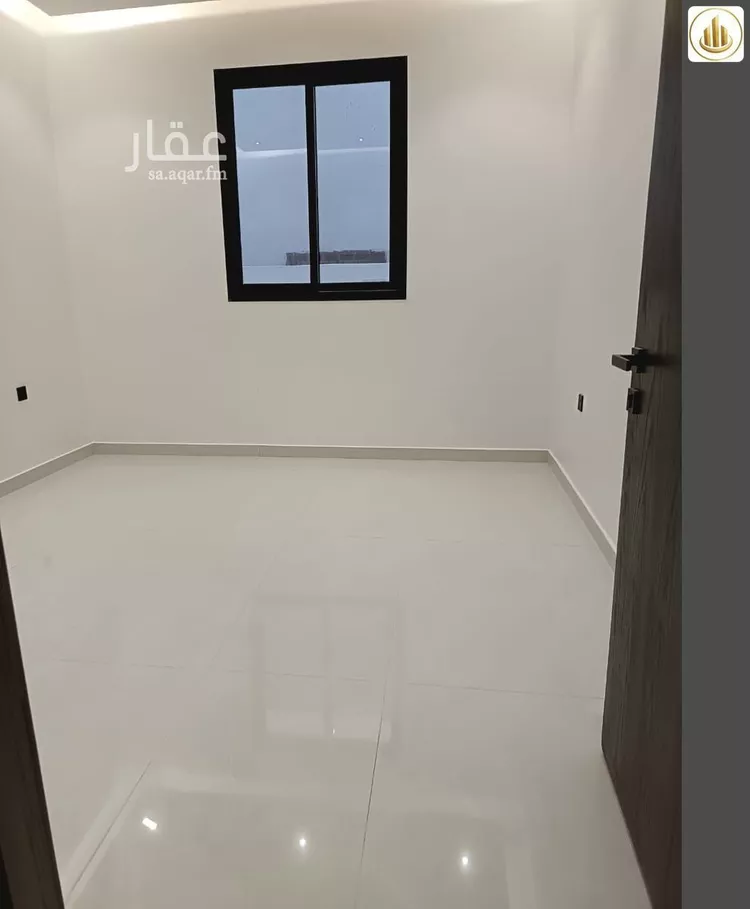 Floor for Sale in Riyadh Al Janadriyah 7