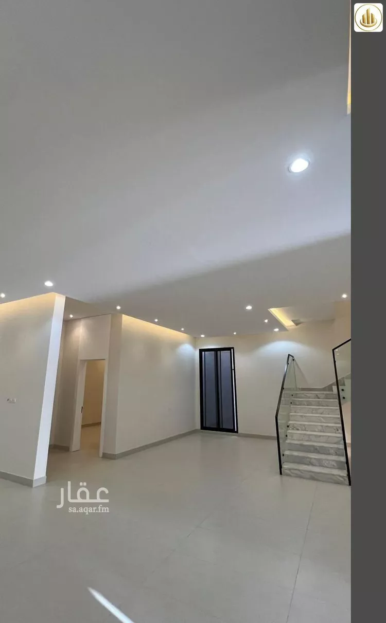 Floor for Sale in Riyadh Al Maizilah 12