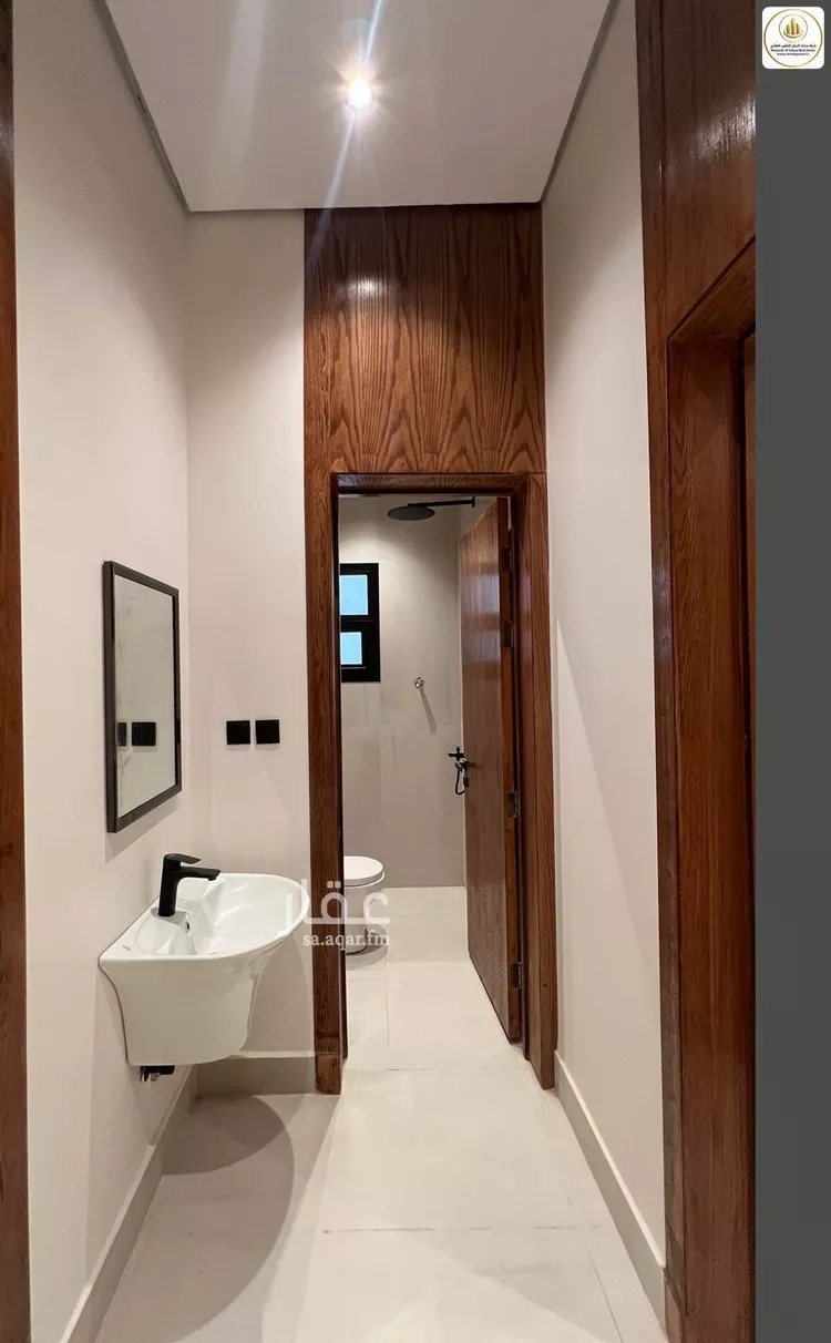 دور للبيع في شارع جبل عريض, حي القادسية, مدينة الرياض, منطقة الرياض 24