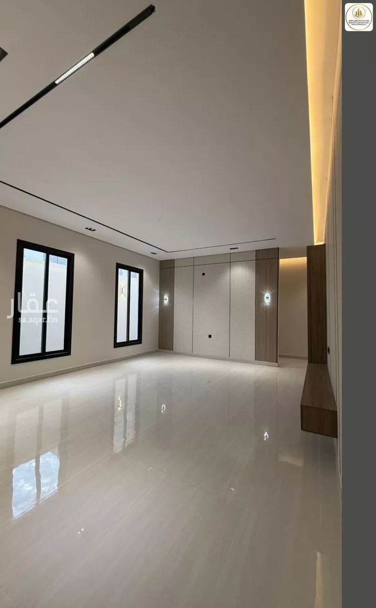 Floor for Sale in Riyadh Al Janadriyah 9