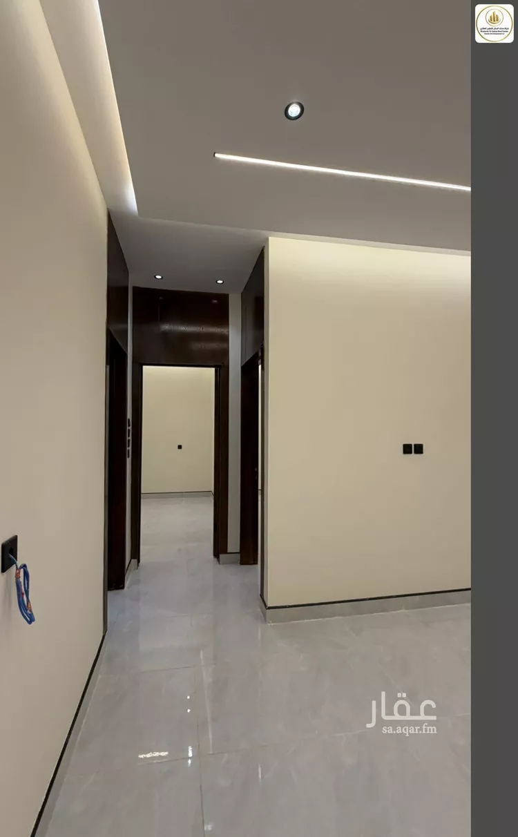Floor for Sale in Riyadh Al Janadriyah 8