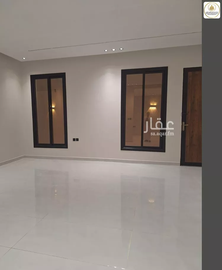Floor for Sale in Riyadh Al Janadriyah 10