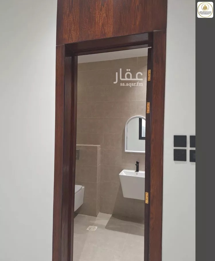 شقة للبيع في شارع الضياء, حي الجنادرية, مدينة الرياض, منطقة الرياض 8