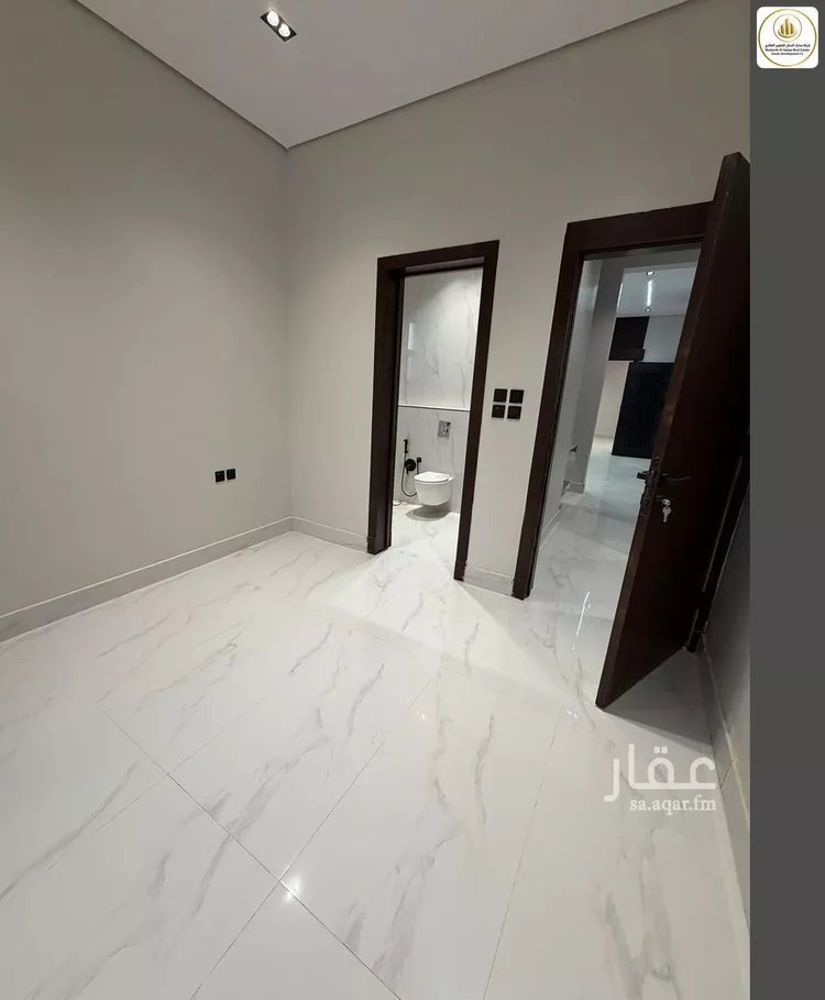 دور للبيع في شارع النخل, حي النظيم, مدينة الرياض, منطقة الرياض 9