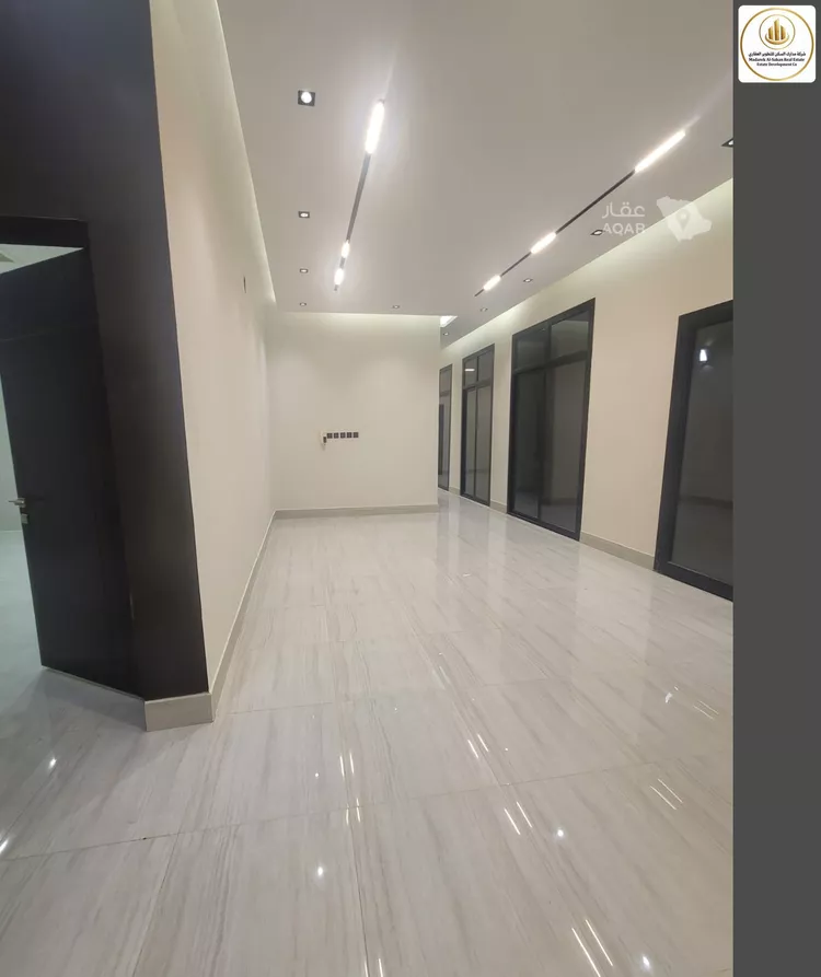 فيلا للبيع في شارع طريق بورسعيد, حي طيبة, مدينة الرياض, منطقة الرياض 8