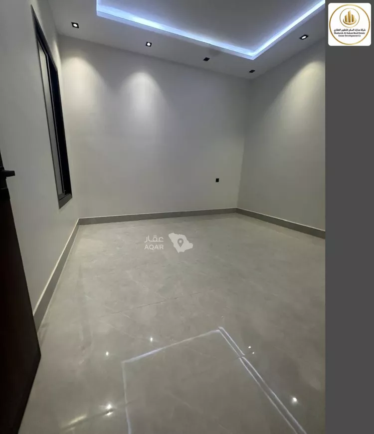 Floor for Sale in Riyadh Ash Sharq 11