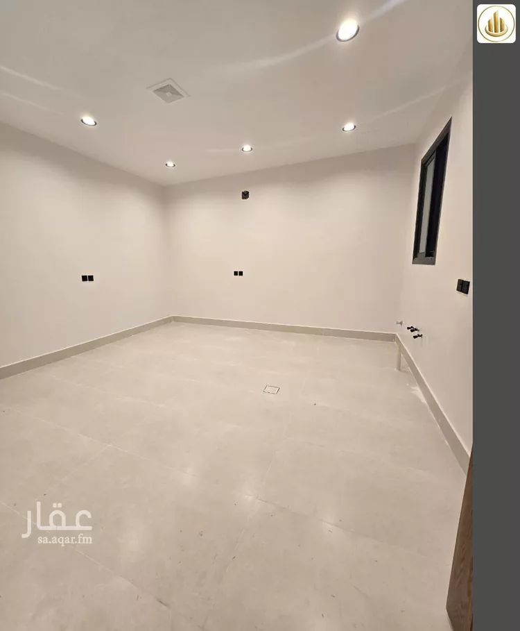 Floor for Sale in Riyadh Al Janadriyah 15