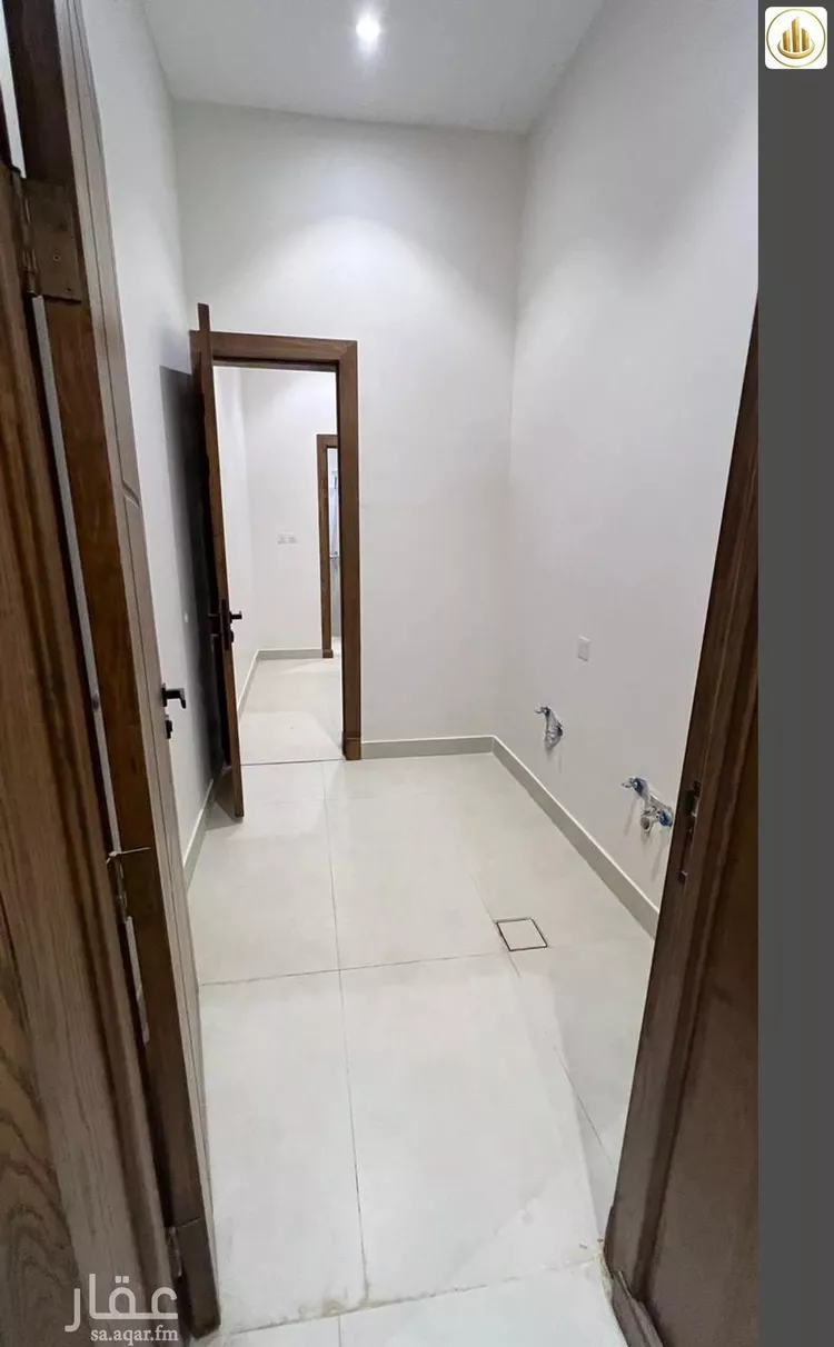 فيلا للبيع في شارع وادي الساحل, حي الرمال, مدينة الرياض, منطقة الرياض 16