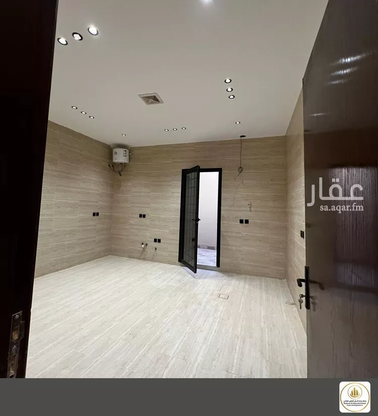 دور للبيع في شارع المحدار, حي المعيزيلة, مدينة الرياض, منطقة الرياض صورة 5