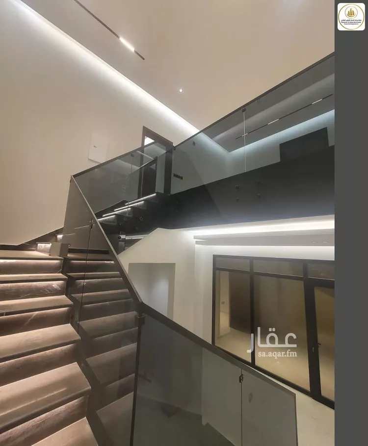 فيلا للبيع في شارع يحي القاسم, حي الرمال, مدينة الرياض, منطقة الرياض 7