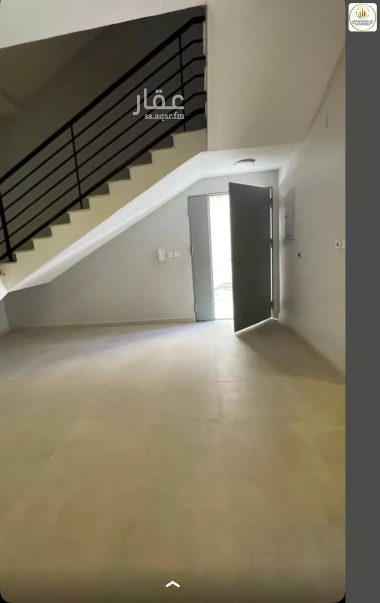 فيلا للبيع في شارع احمد بن صالح منصور, حي الجنادرية, مدينة الرياض, منطقة الرياض صورة 2