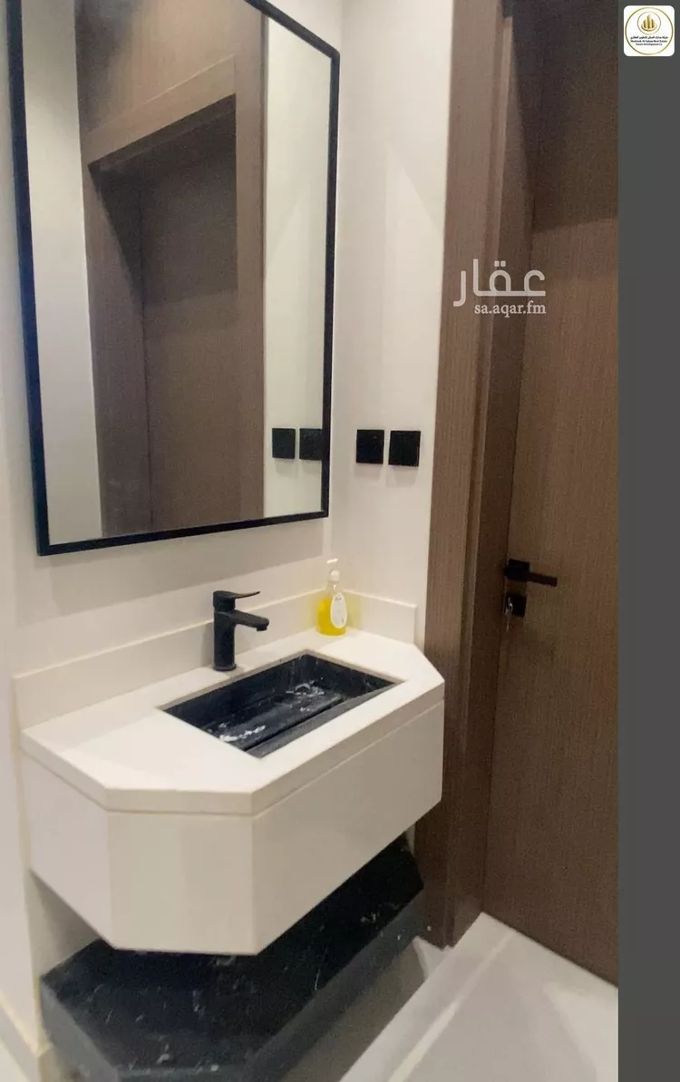 دور للبيع في شارع خريص, حي النظيم, مدينة الرياض, منطقة الرياض صورة 4