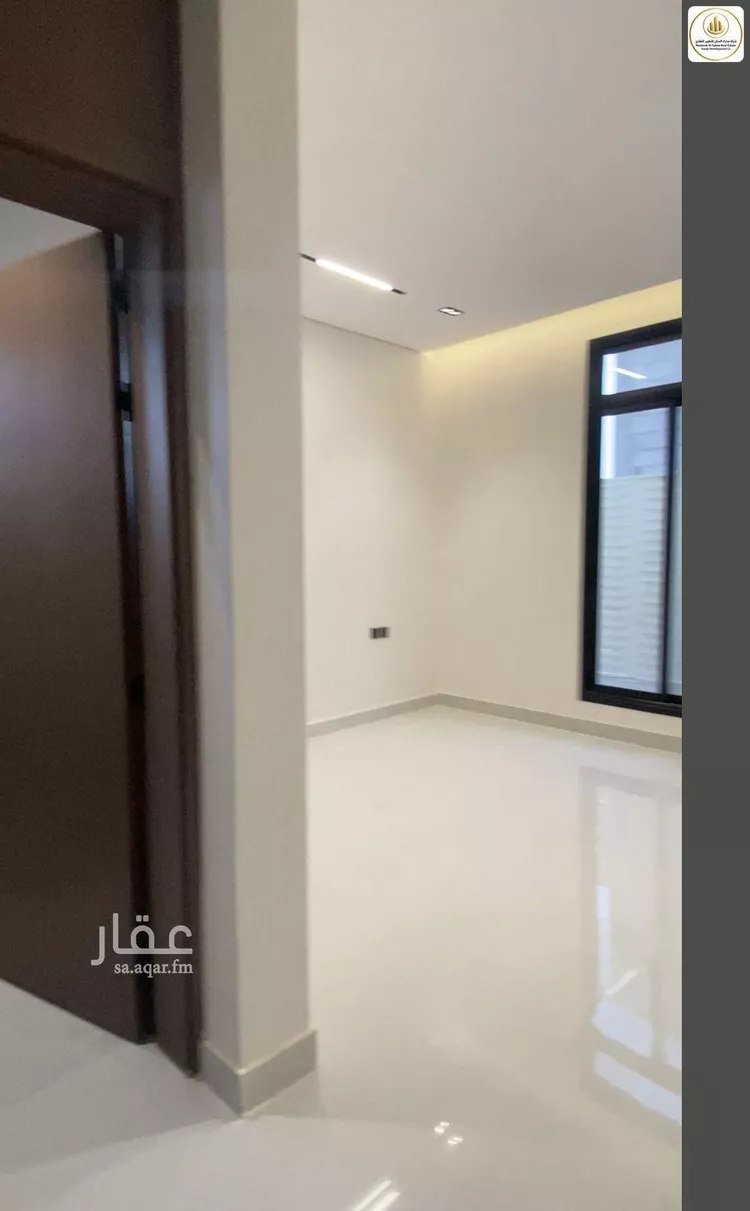 دور للبيع في شارع خريص, حي النظيم, مدينة الرياض, منطقة الرياض 9
