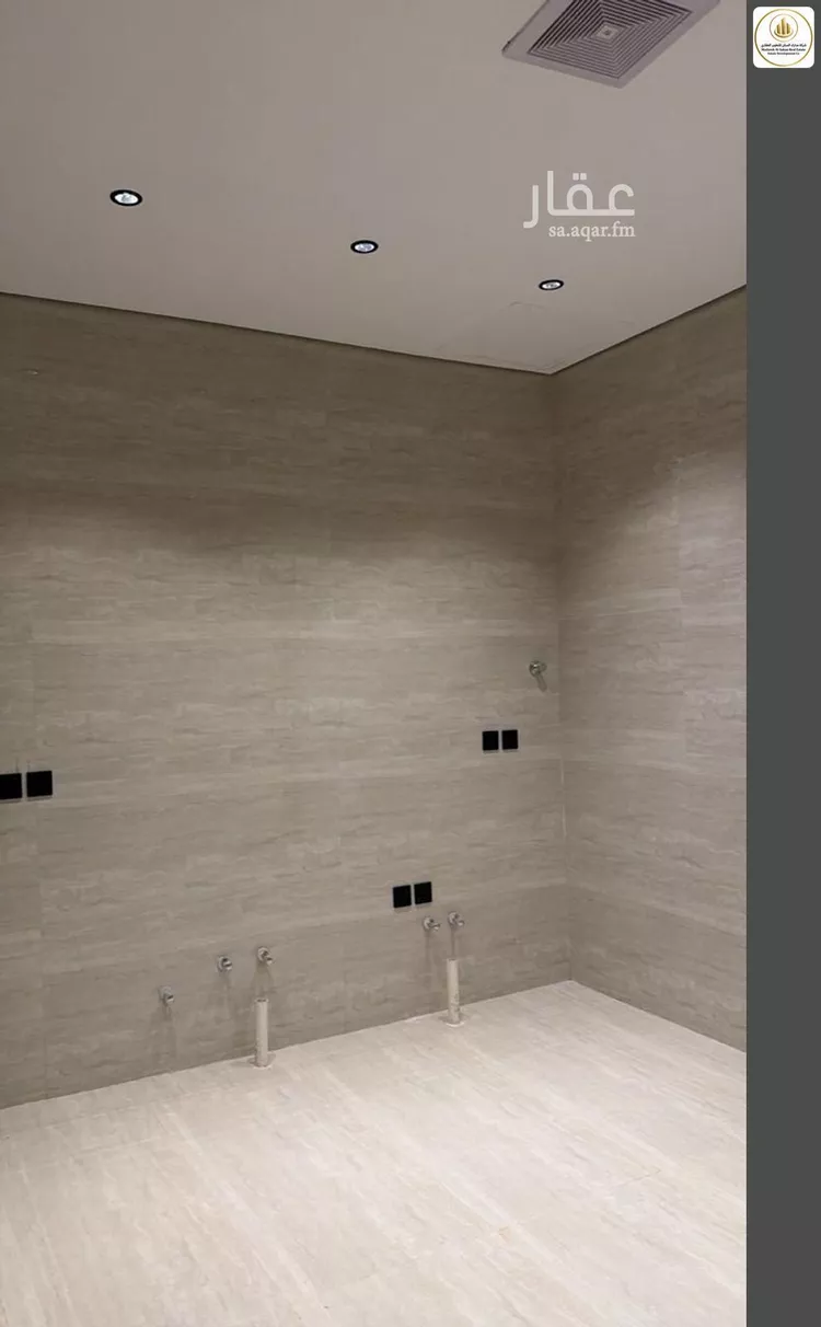 Floor for Sale in Riyadh Ar Rimal 10