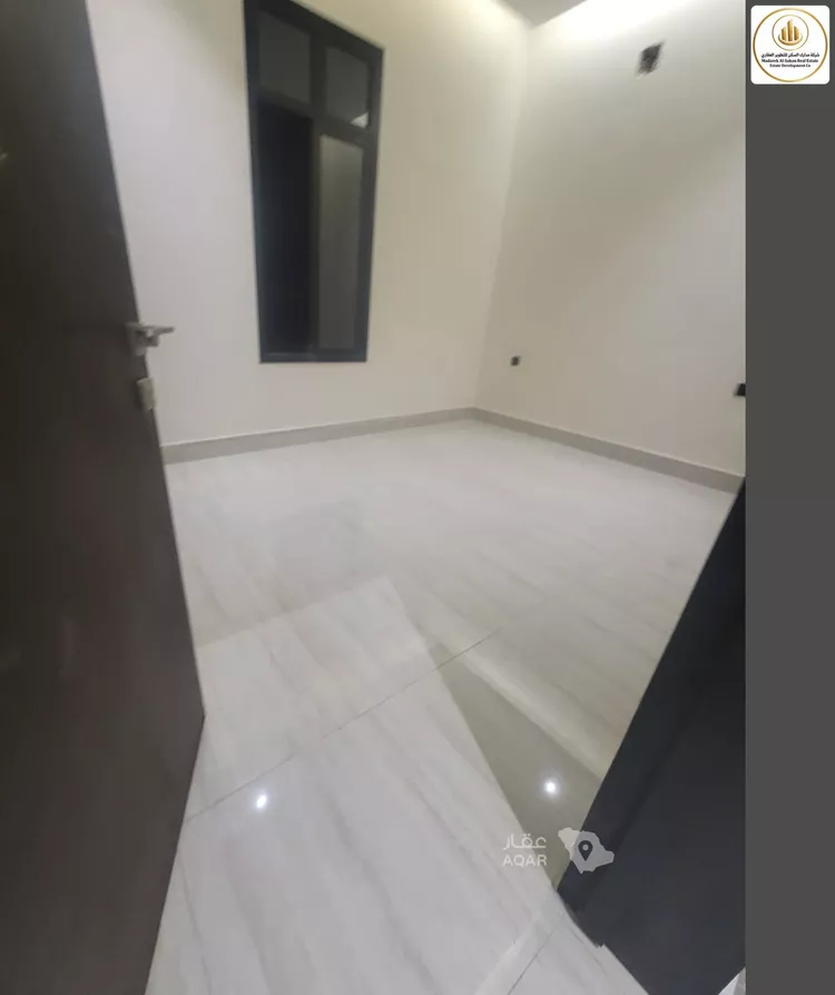 فيلا للبيع في شارع طريق بورسعيد, حي طيبة, مدينة الرياض, منطقة الرياض صورة 4