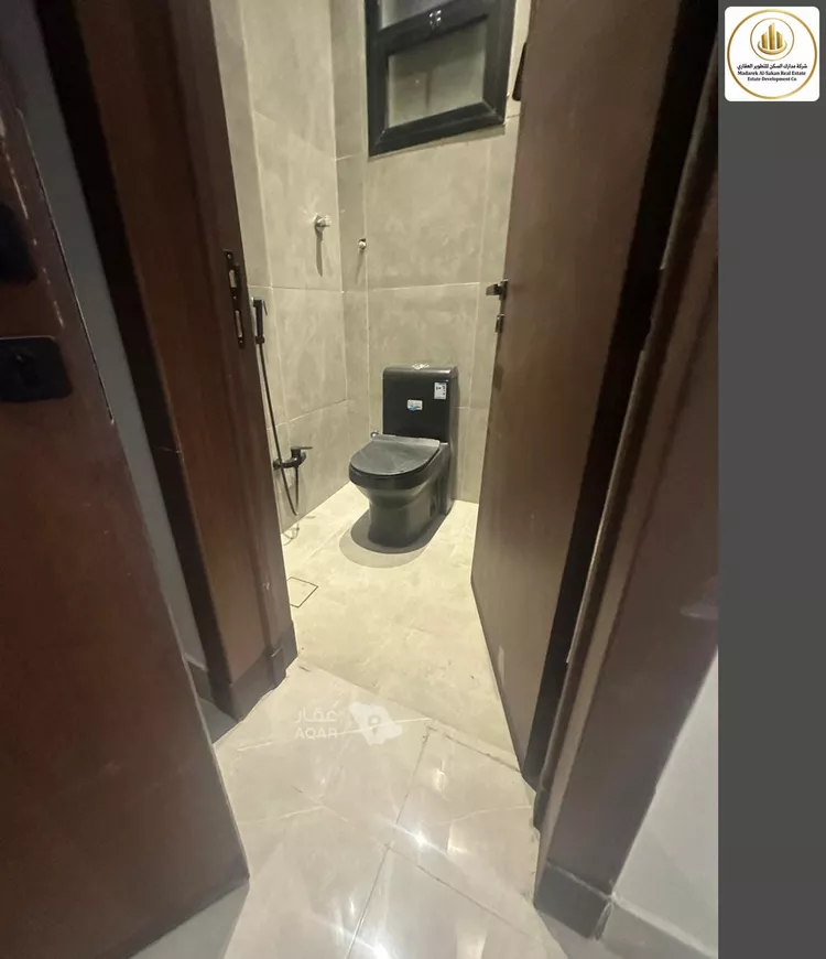 Floor for Sale in Riyadh Ash Sharq 4