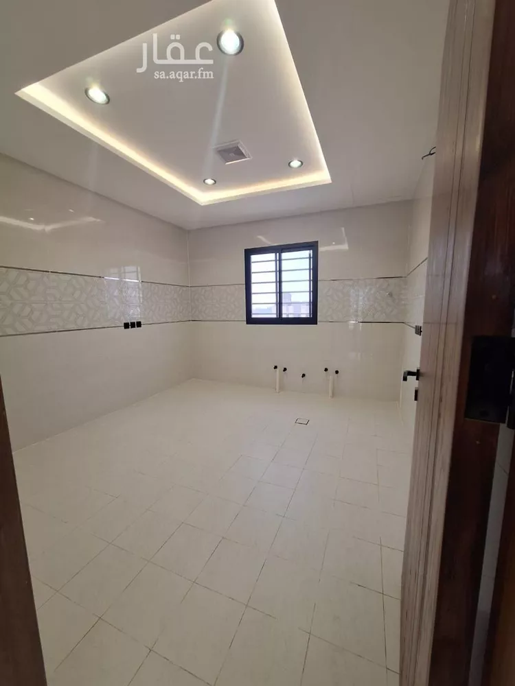 Floor for Sale in Riyadh An Nadhim 11