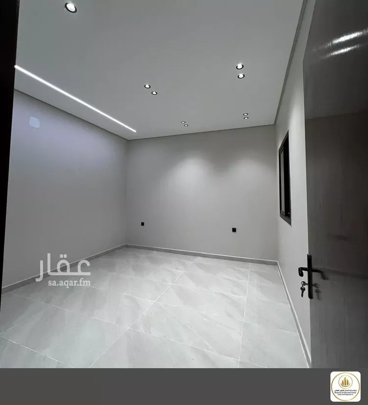 دور للبيع في شارع المحدار, حي المعيزيلة, مدينة الرياض, منطقة الرياض صورة 4