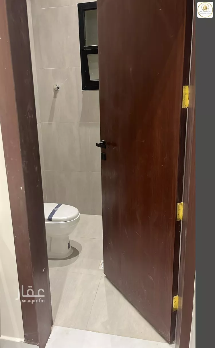 Floor for Sale in Riyadh Ash Sharq 9