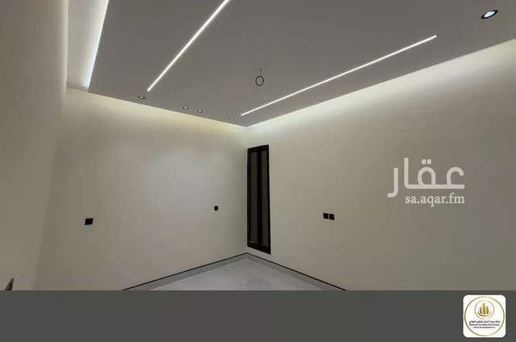 Floor for Sale in Riyadh Al Janadriyah 14
