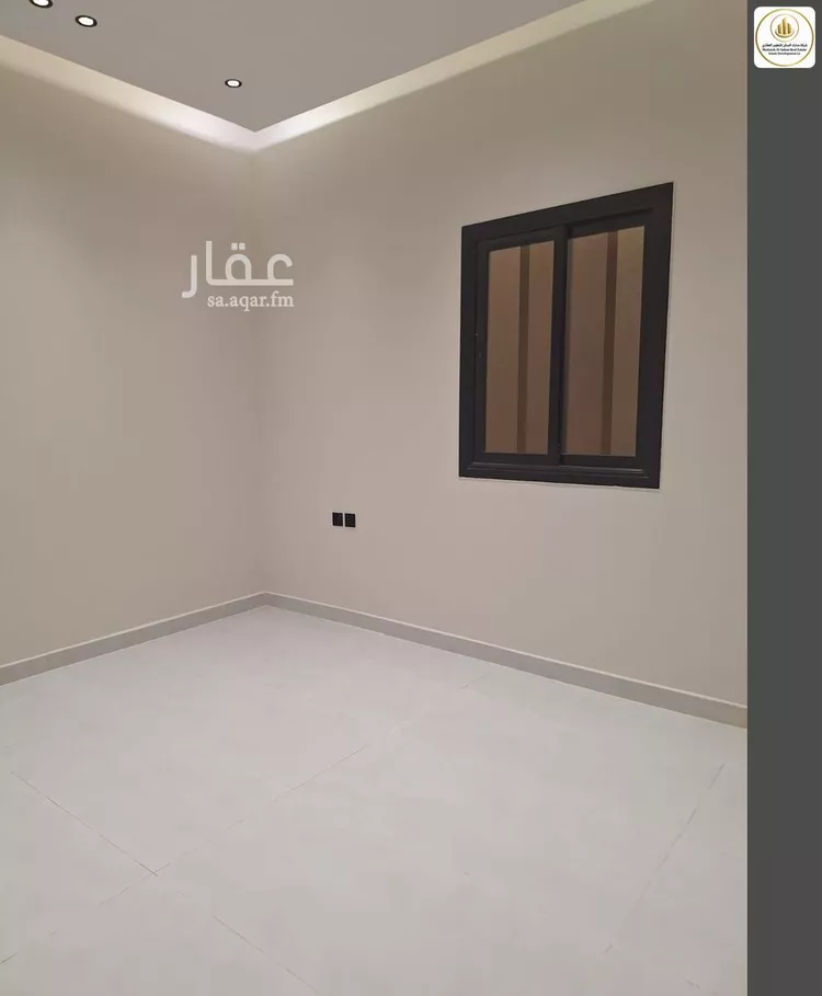 Floor for Sale in Riyadh Al Janadriyah 13