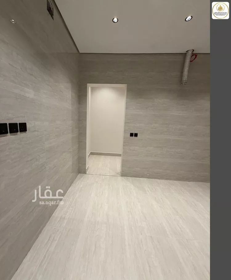 دور للبيع في شارع وادي الساحل, حي الرمال, مدينة الرياض, منطقة الرياض 10