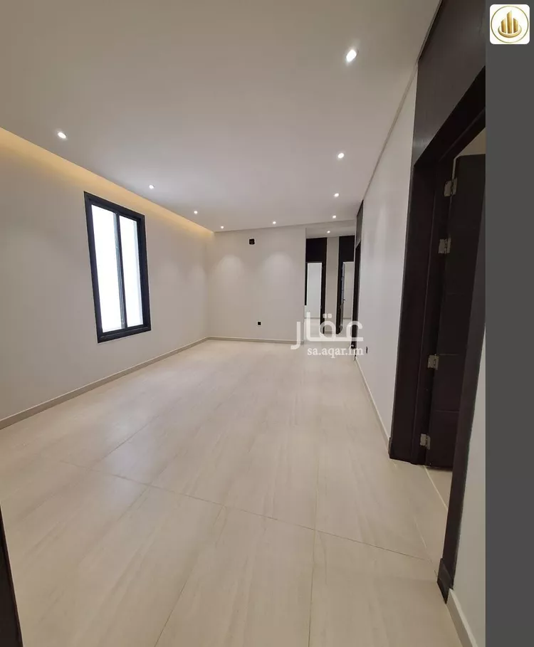 Floor for Sale in Riyadh Al Janadriyah 7