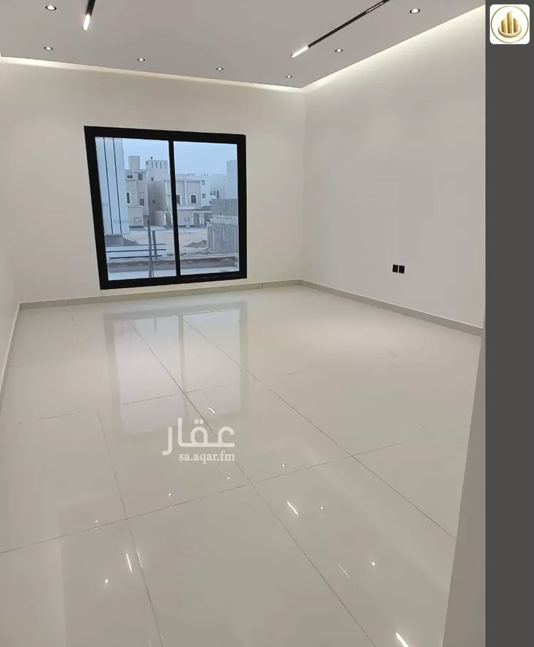 Floor for Sale in Riyadh Al Janadriyah 6