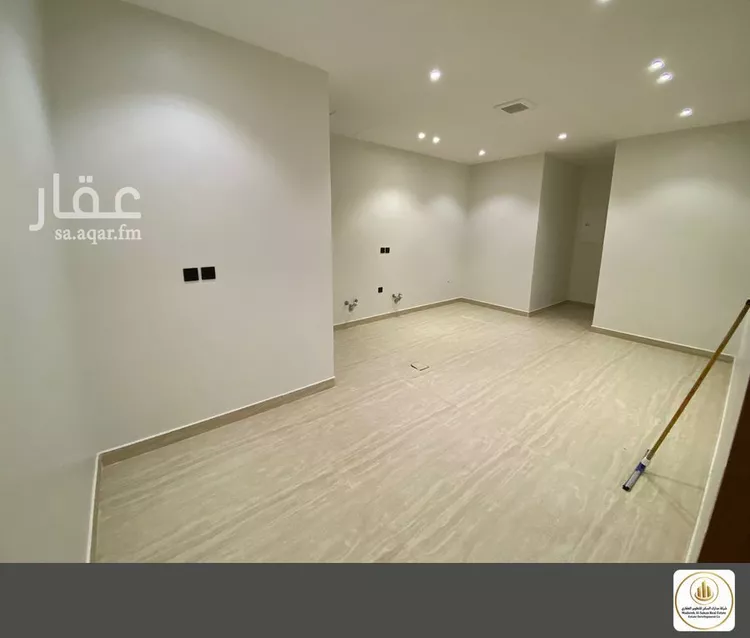 Floor for Sale in Riyadh Tuwaiq 7