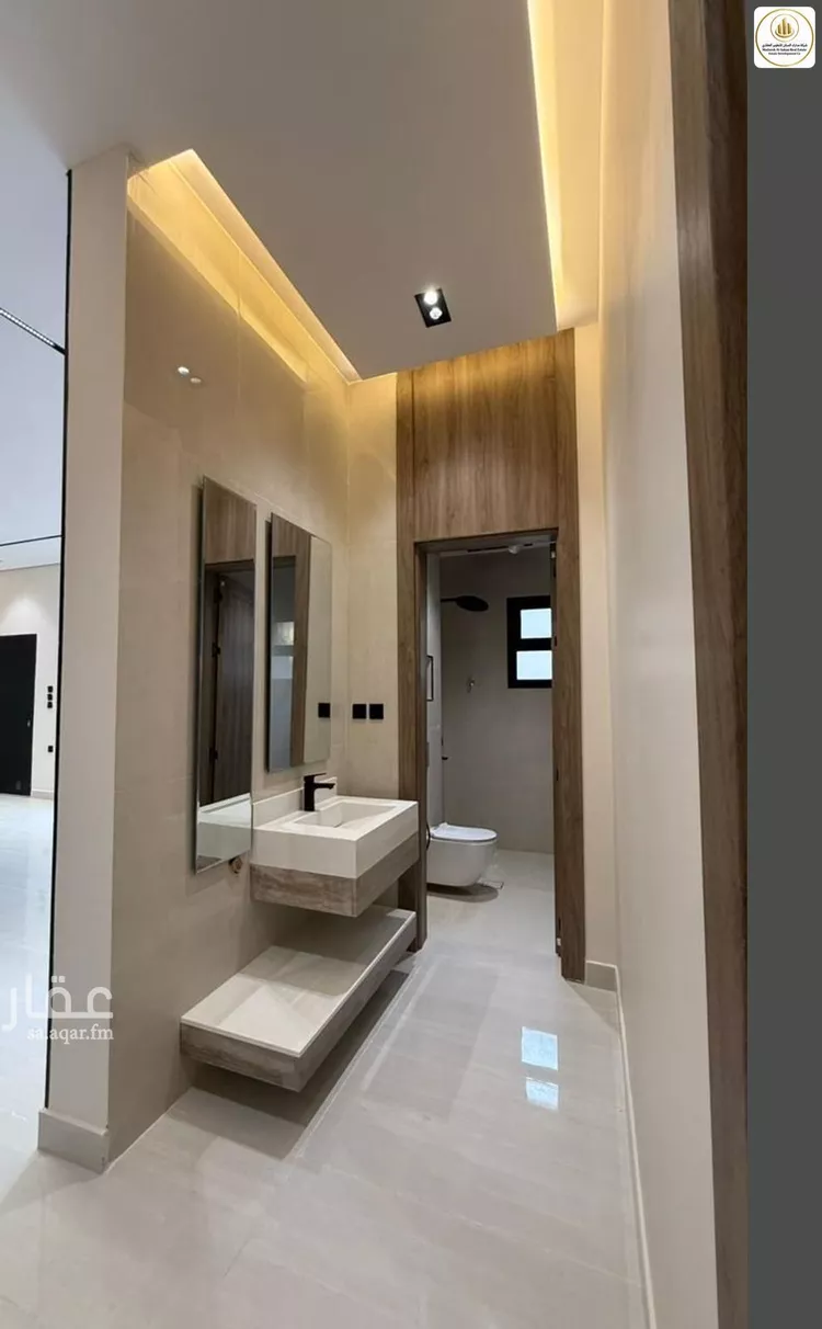 Floor for Sale in Riyadh Al Janadriyah 14