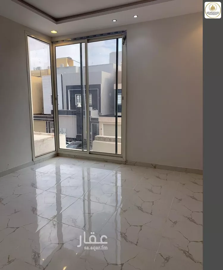 فيلا للإيجار في شارع شارع صالح بن علي ابو الورود, حي الرمال, مدينة الرياض, منطقة الرياض صورة 2