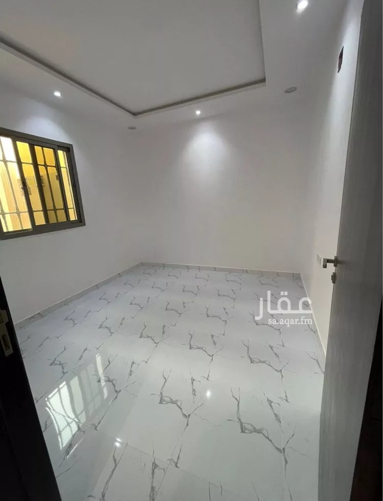 فيلا للإيجار في شارع أحمد الأحمدي, حي طويق, مدينة الرياض, منطقة الرياض