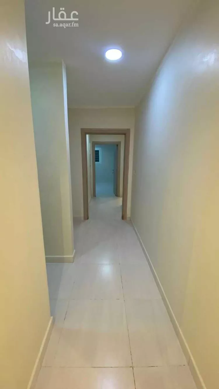 فيلا للبيع في شارع ناصر الدين البيضاوي, حي المنصورة, مدينة خميس مشيط, منطقة عسير صورة 4