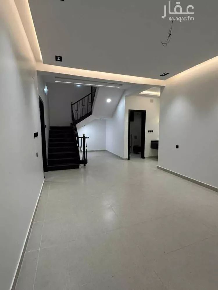 شقة للبيع في شارع عبدالرحمن الزواوي, حي الزهور, مدينة أبها, منطقة عسير صورة 2