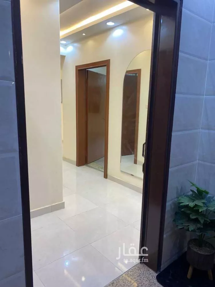 شقة للإيجار في شارع زيد بن ابي اوفي بن خالد, حي الظرفة, مدينة خميس مشيط, منطقة عسير صورة 3