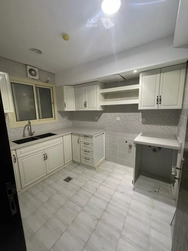 Apartment for Rent in Riyadh Al Malqa 6