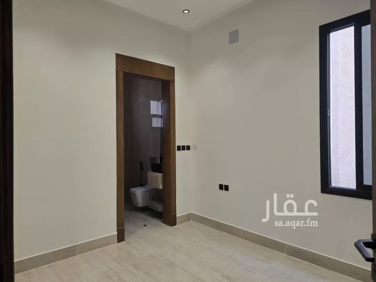 دور للبيع في شارع يوسف المفيد, حي العوالي, مدينة الرياض, منطقة الرياض صورة 4