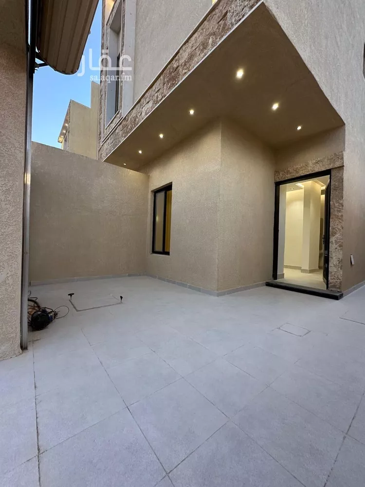 دور للبيع في شارع ابن جبير, حي طيبة, مدينة الرياض, منطقة الرياض صورة 4