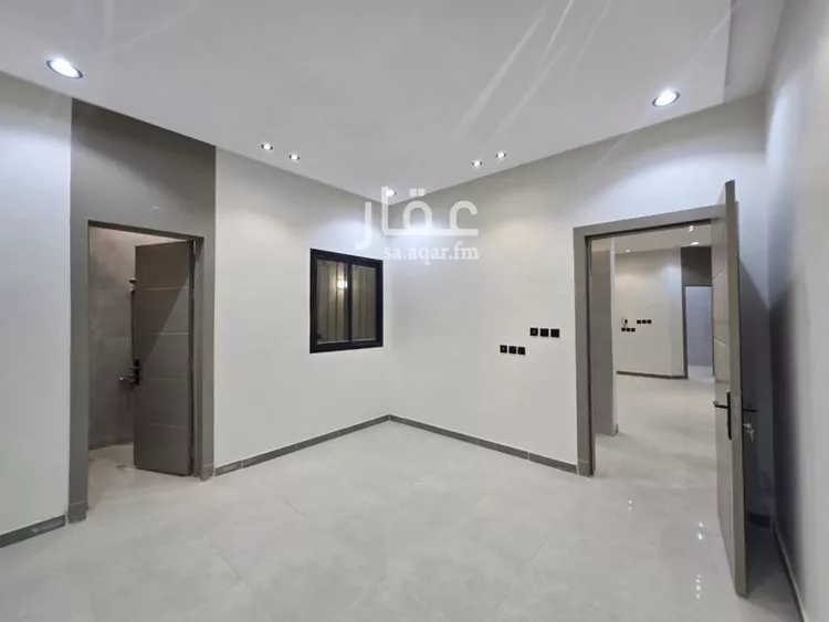 دور للبيع في شارع ابن جبير, حي طيبة, مدينة الرياض, منطقة الرياض صورة 5