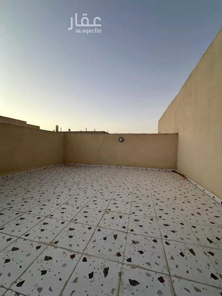 دور للبيع في شارع ابن جبير, حي طيبة, مدينة الرياض, منطقة الرياض صورة 4