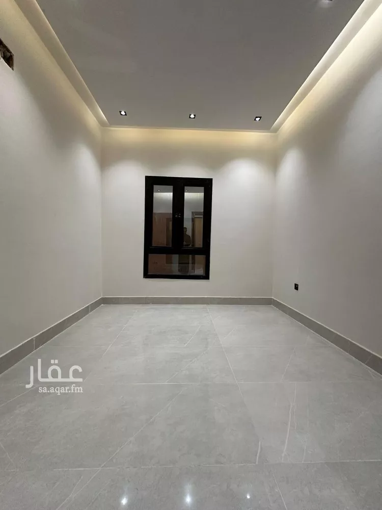 دور للبيع في شارع ابن جبير, حي طيبة, مدينة الرياض, منطقة الرياض صورة 2