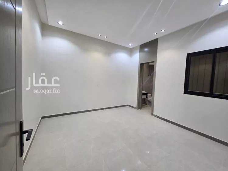 دور للبيع في شارع ابن جبير, حي طيبة, مدينة الرياض, منطقة الرياض صورة 3