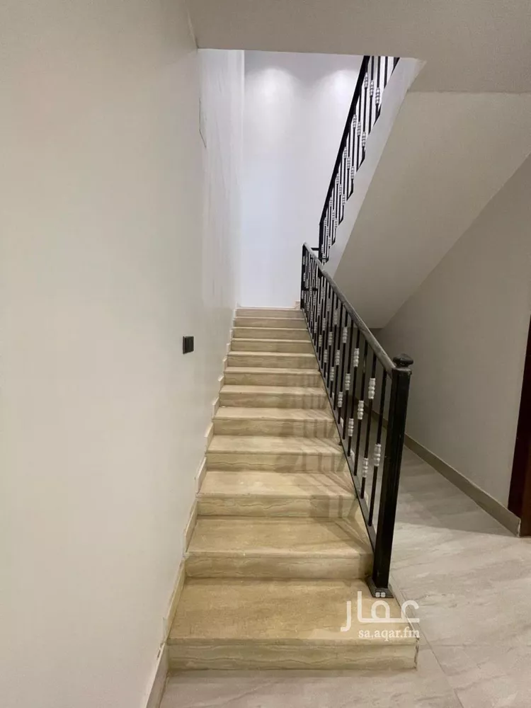 دور للبيع في شارع احمد ضياء , حي الجنادرية, مدينة الرياض, منطقة الرياض صورة 4