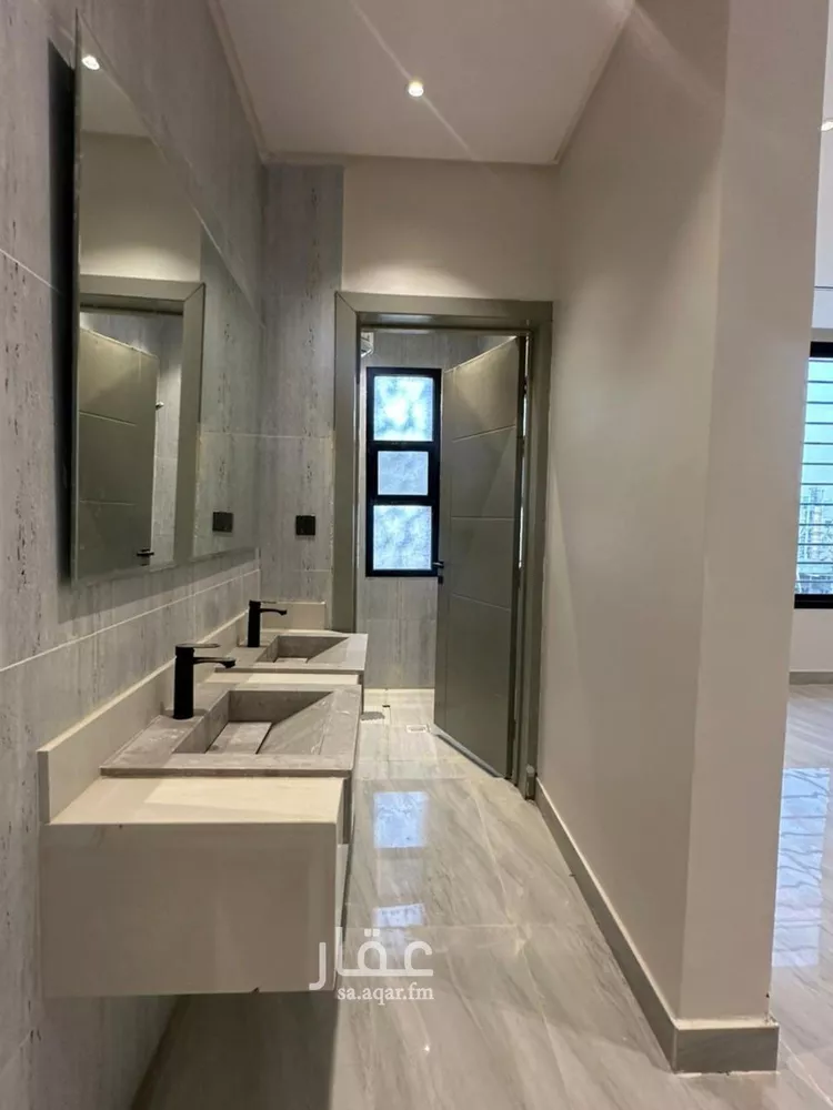 دور للبيع في شارع ابن جبير, حي طيبة, مدينة الرياض, منطقة الرياض صورة 5