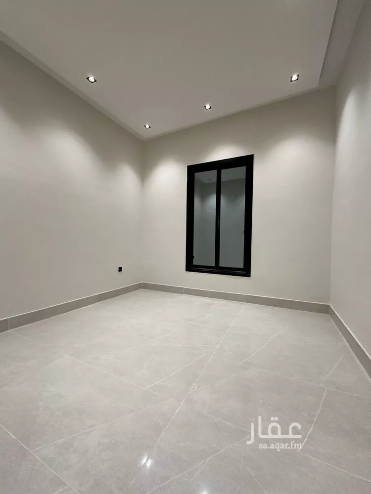 دور للبيع في شارع ابن جبير, حي طيبة, مدينة الرياض, منطقة الرياض صورة 4