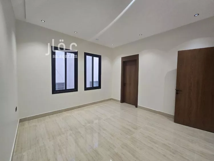 دور للبيع في شارع يوسف المفيد, حي العوالي, مدينة الرياض, منطقة الرياض صورة 2