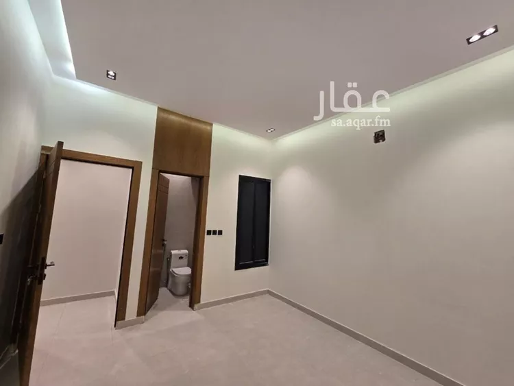 دور للبيع في شارع ابن نعيم, حي طيبة, مدينة الرياض, منطقة الرياض صورة 4