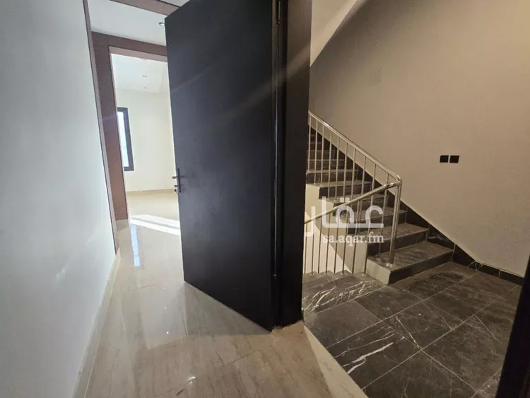 دور للبيع في شارع يوسف المفيد, حي العوالي, مدينة الرياض, منطقة الرياض صورة 3